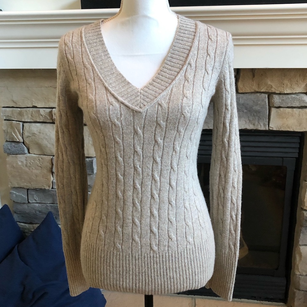 Loft gold beige sweater size medium
